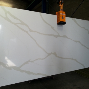 Calacatta-Gold-Opal-Quartz-Fullslab (1024x768)