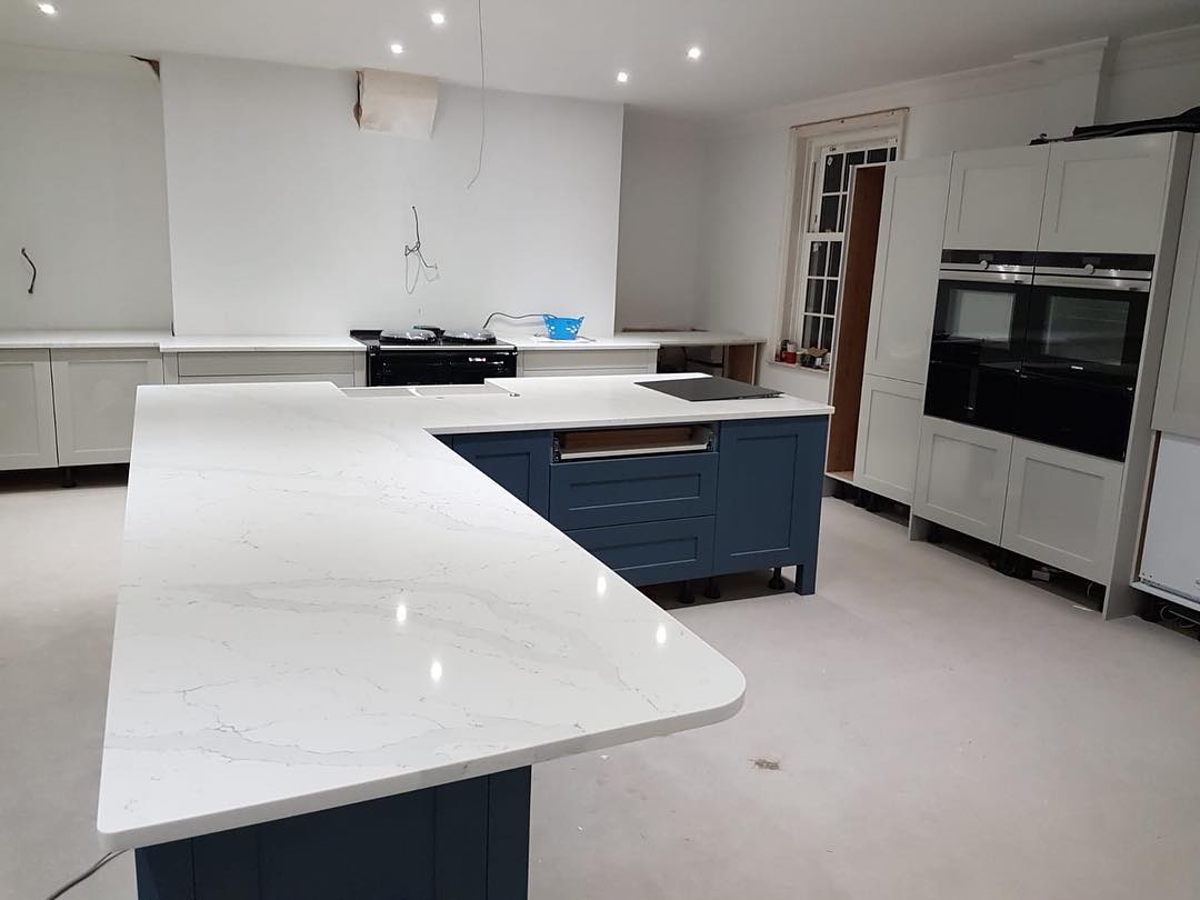 white worktops quartz